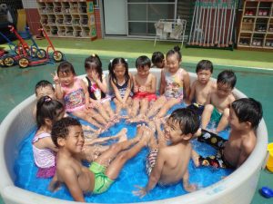 まるくなってライオン